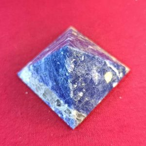 Pirámide de Sodalita