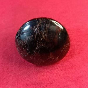 Obsidiana marrón, esfera plana